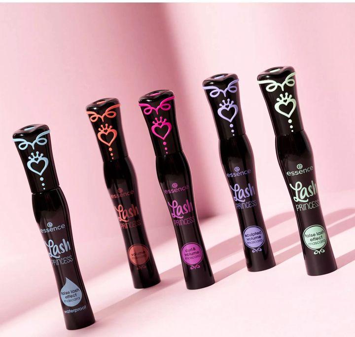 Mascara Azur Intense – Volume & Couleur Audacieuse